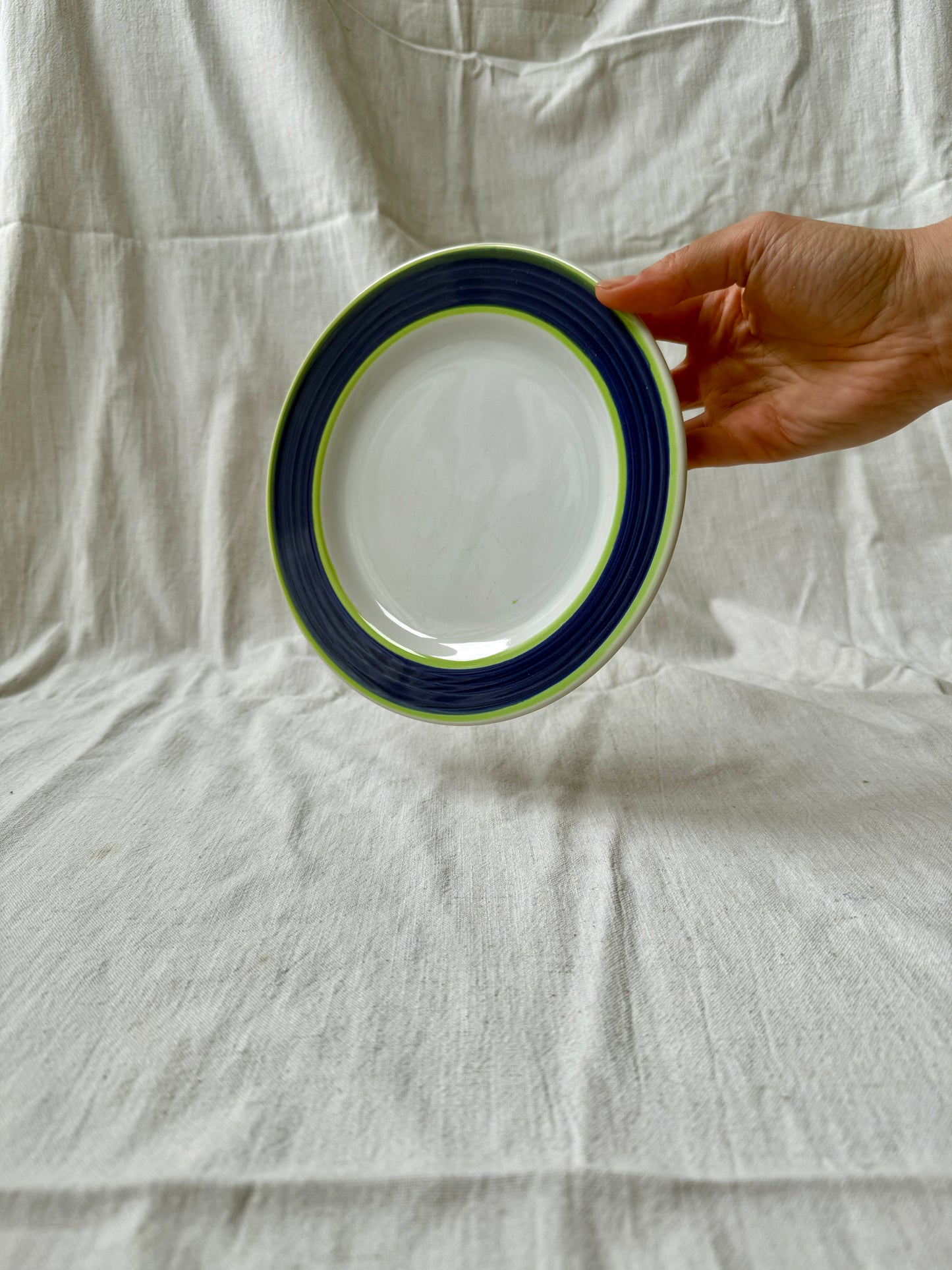 Set of 8 vintage side plates