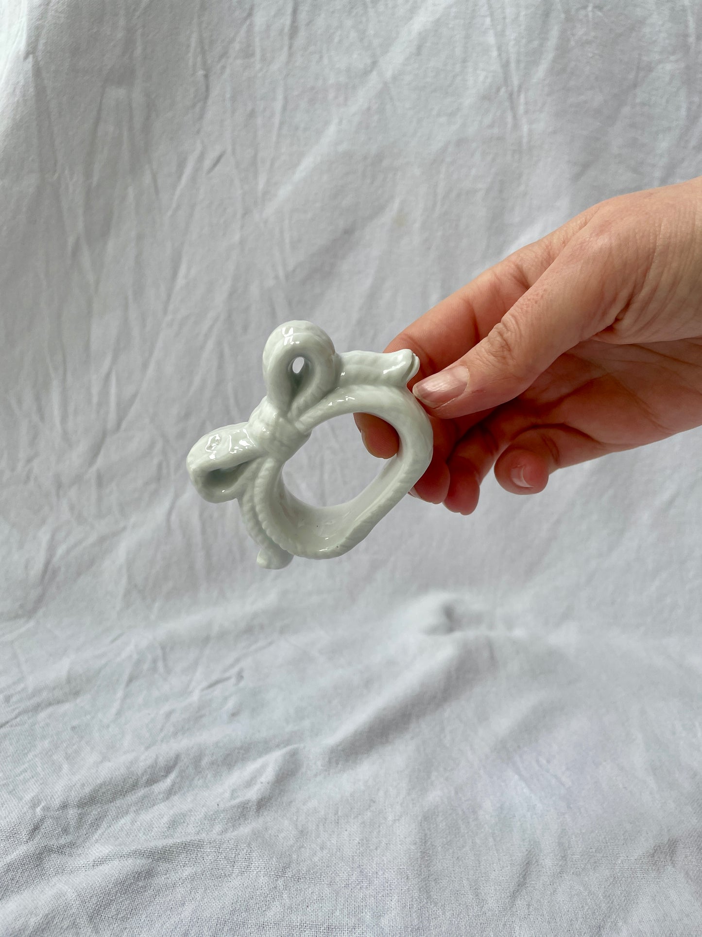 Ceramic bow napkin rings