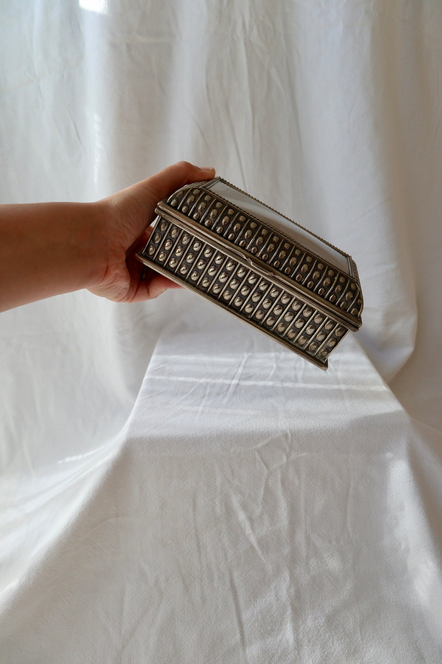 Silver plated bobbin design lined jewellery box