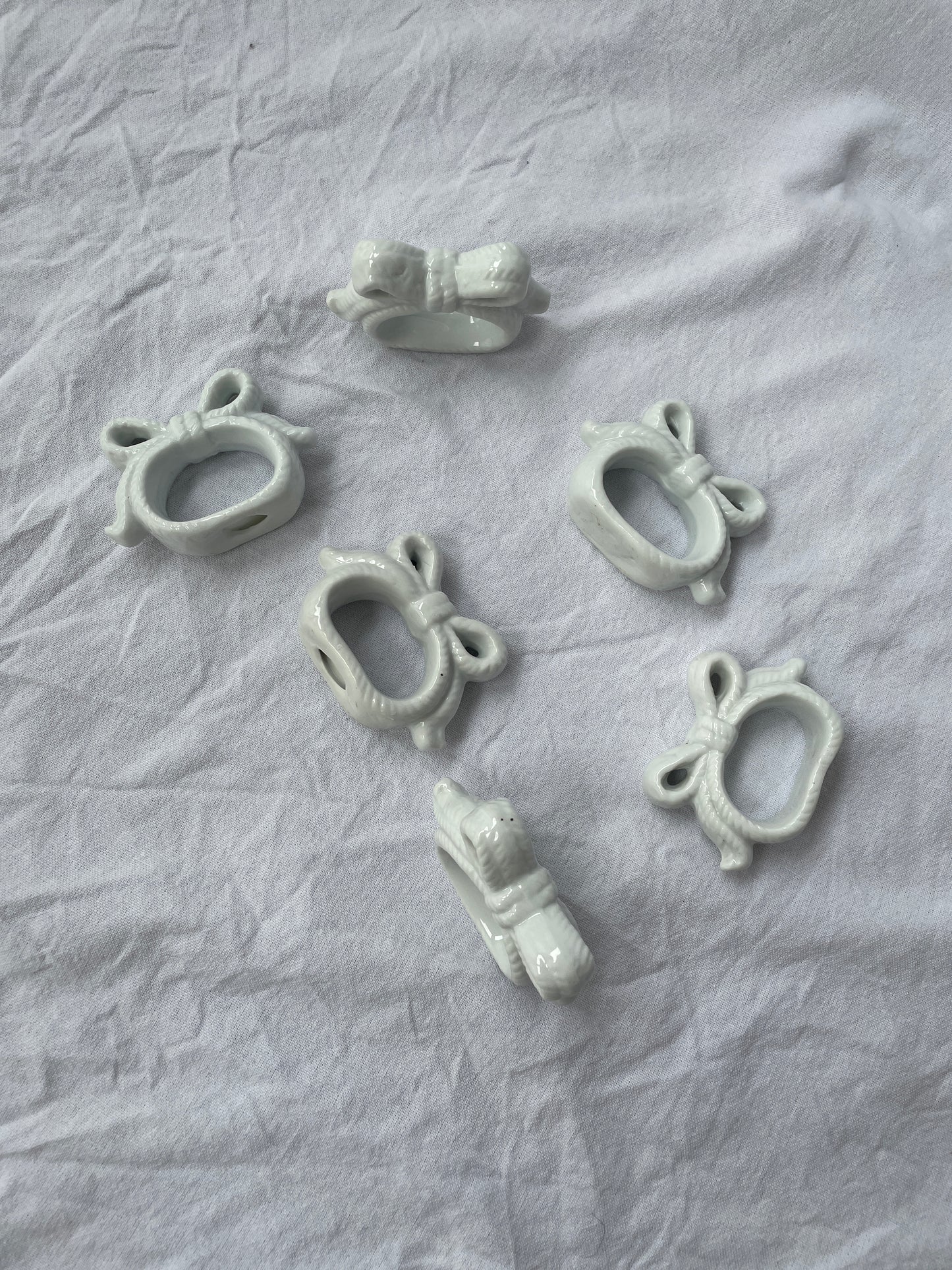 Ceramic bow napkin rings