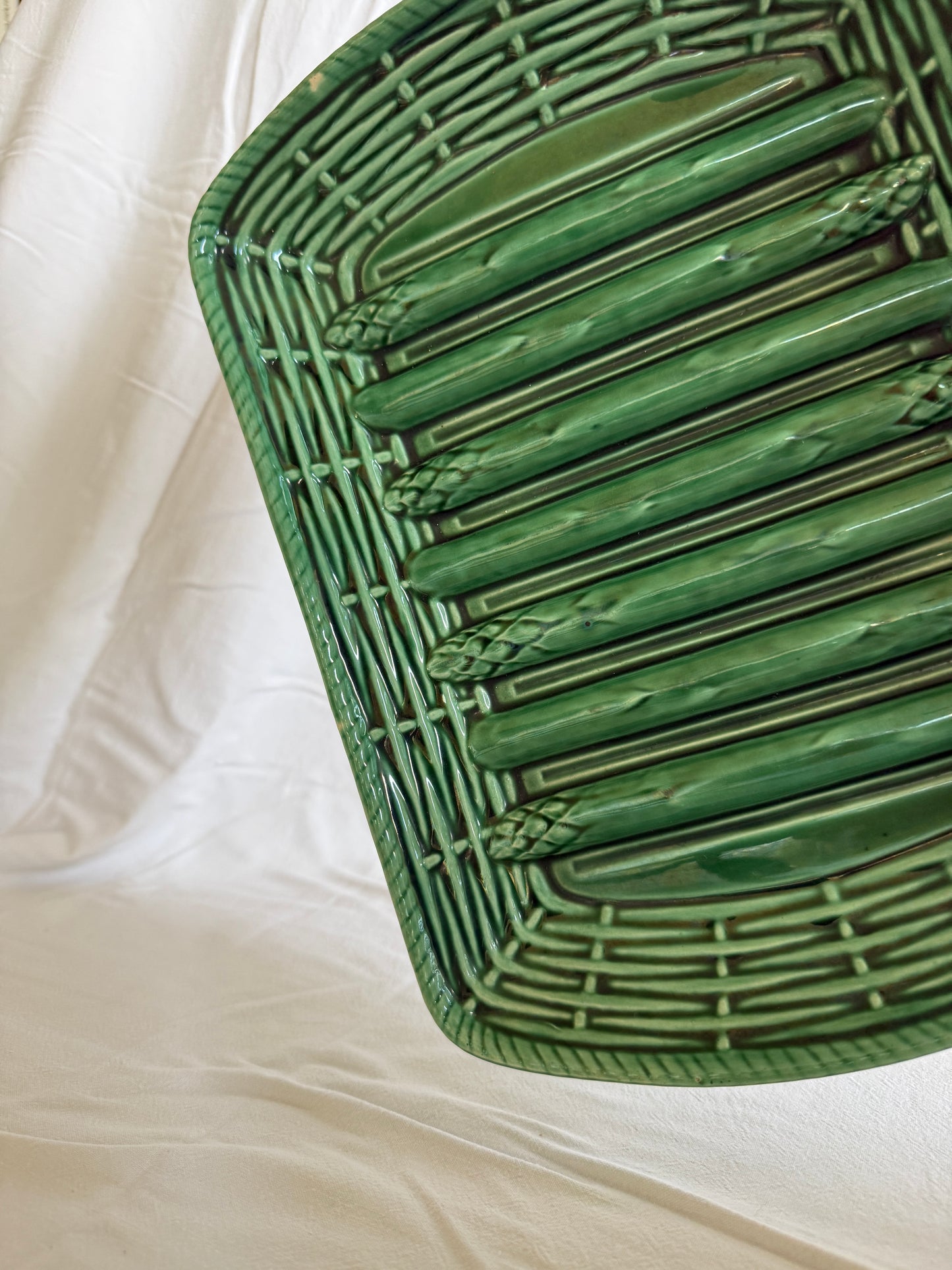 Majolica asparagus platter