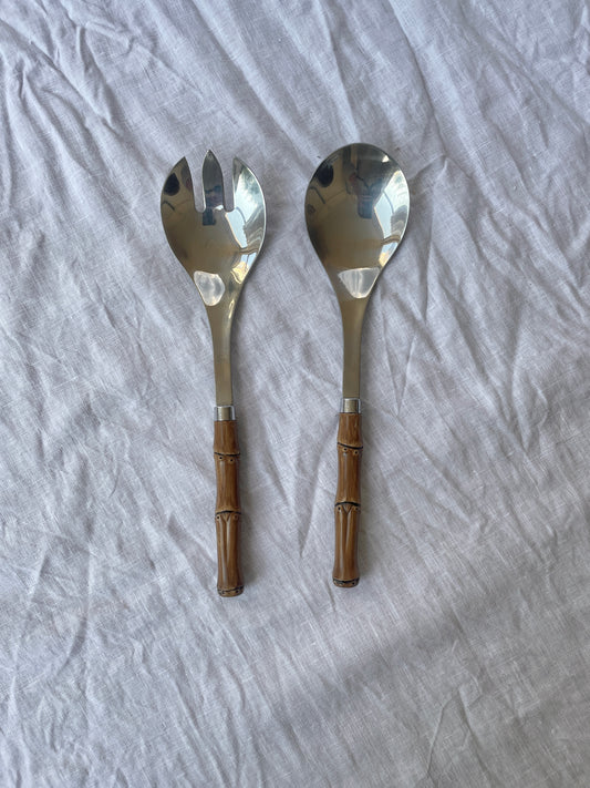 Bamboo-effect serving utensils