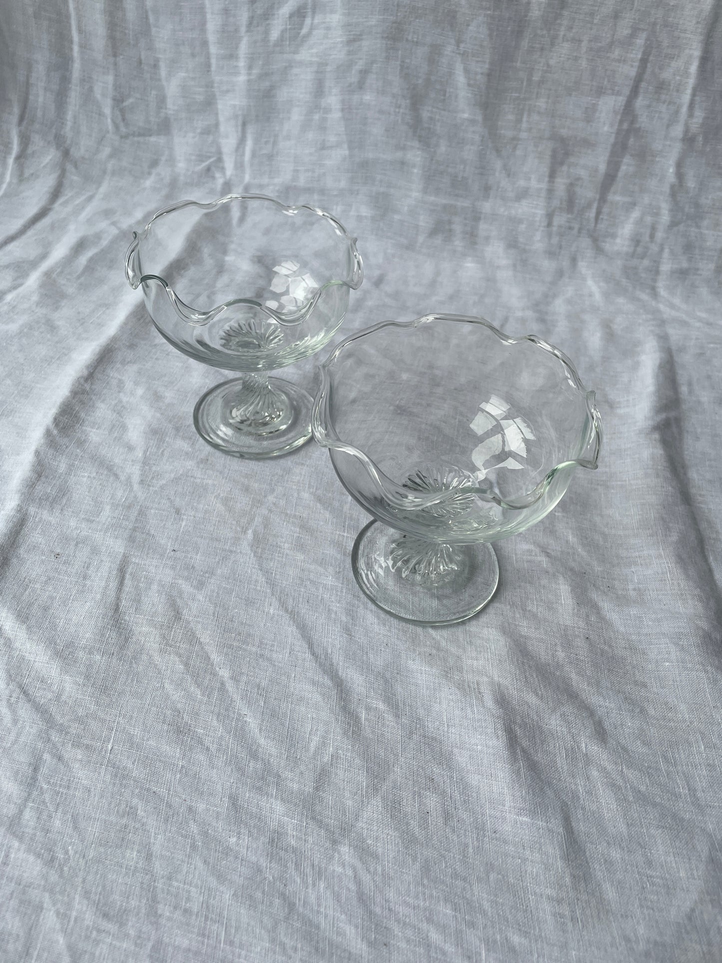 *SALE* Wavy rimmed dessert coupes
