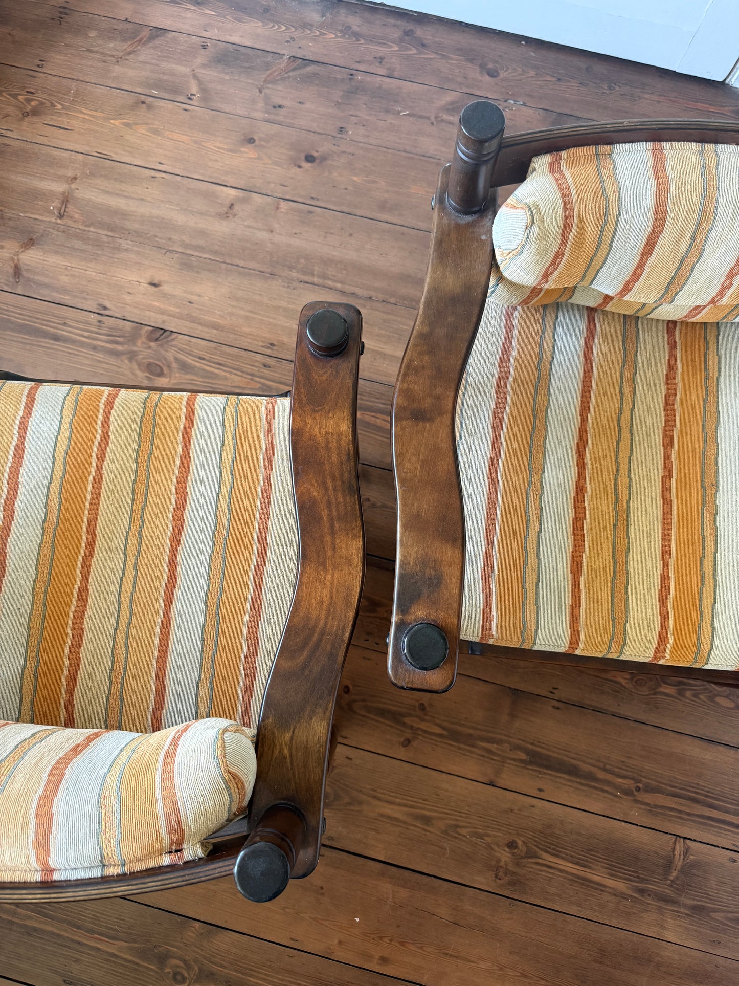 Set of 4 mid century turned wood carver chairs