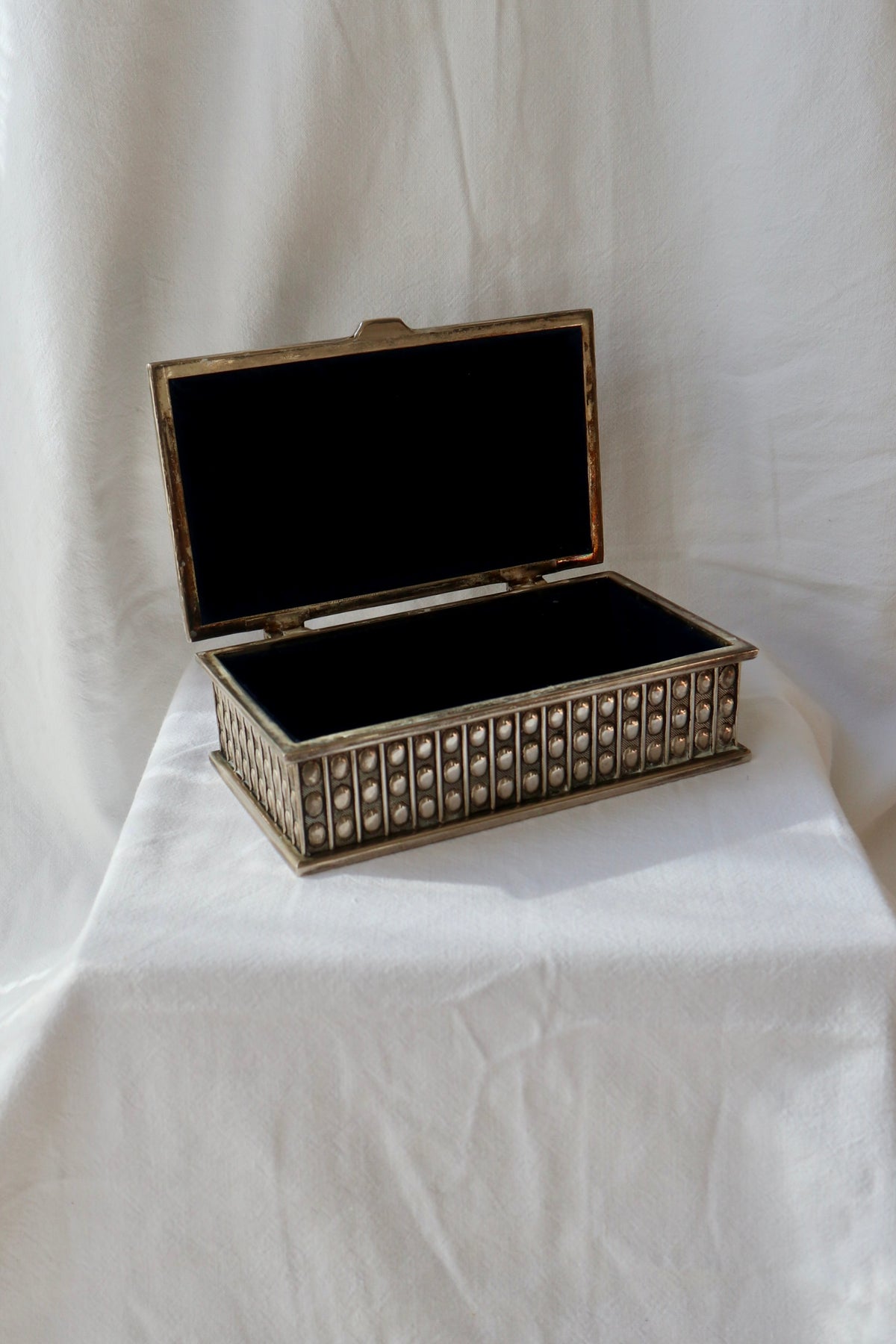 Silver plated bobbin design lined jewellery box