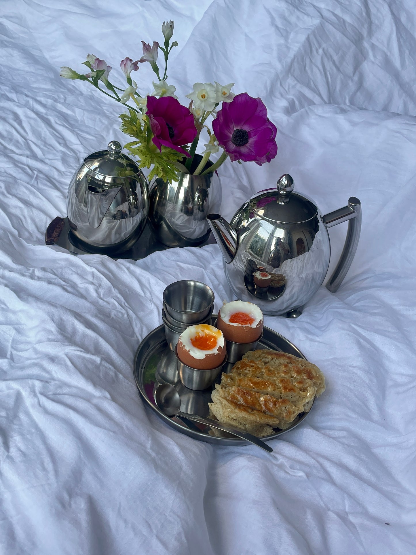 Breakfast in bed set