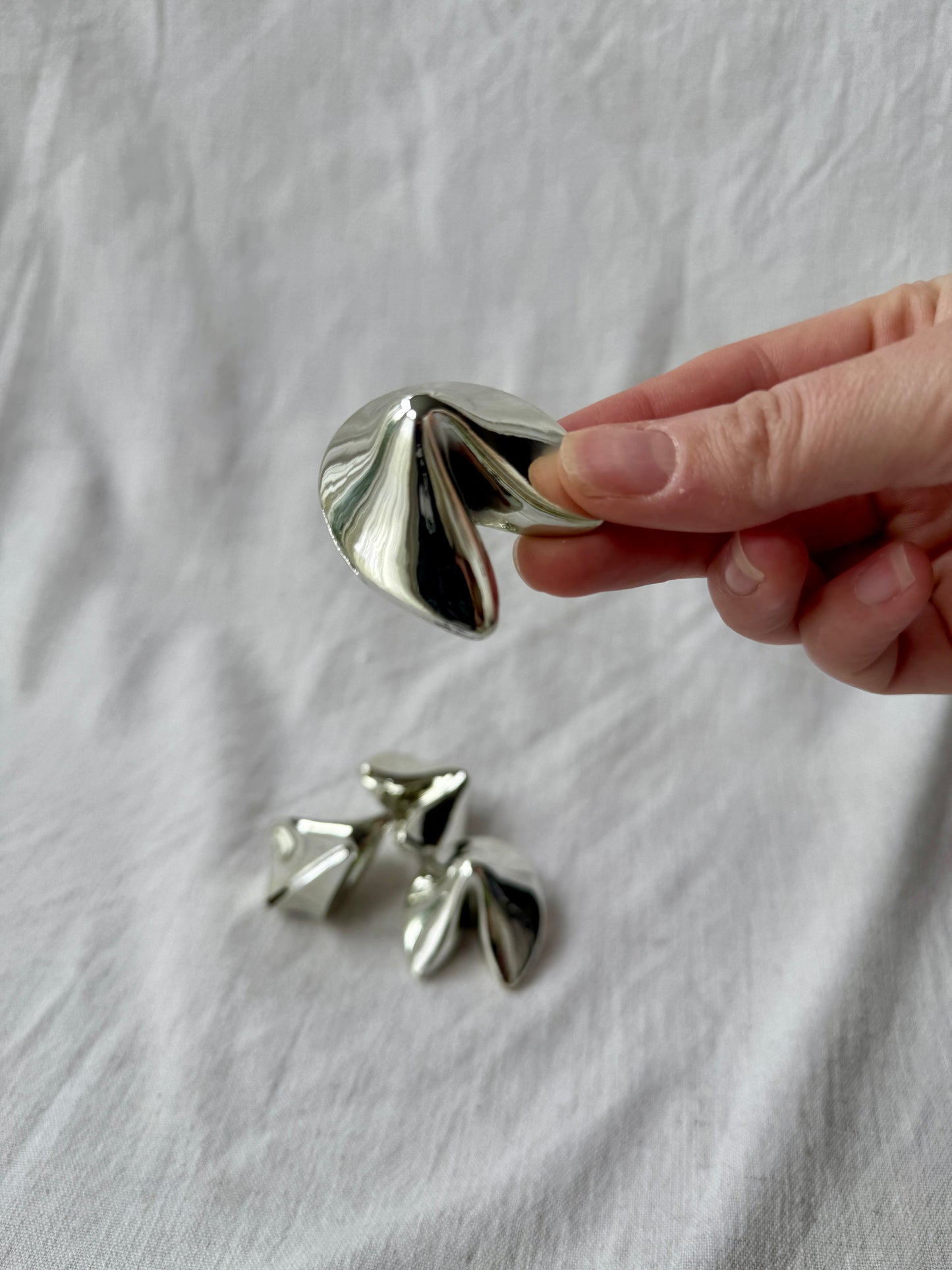 Fortune cookie placecard holders