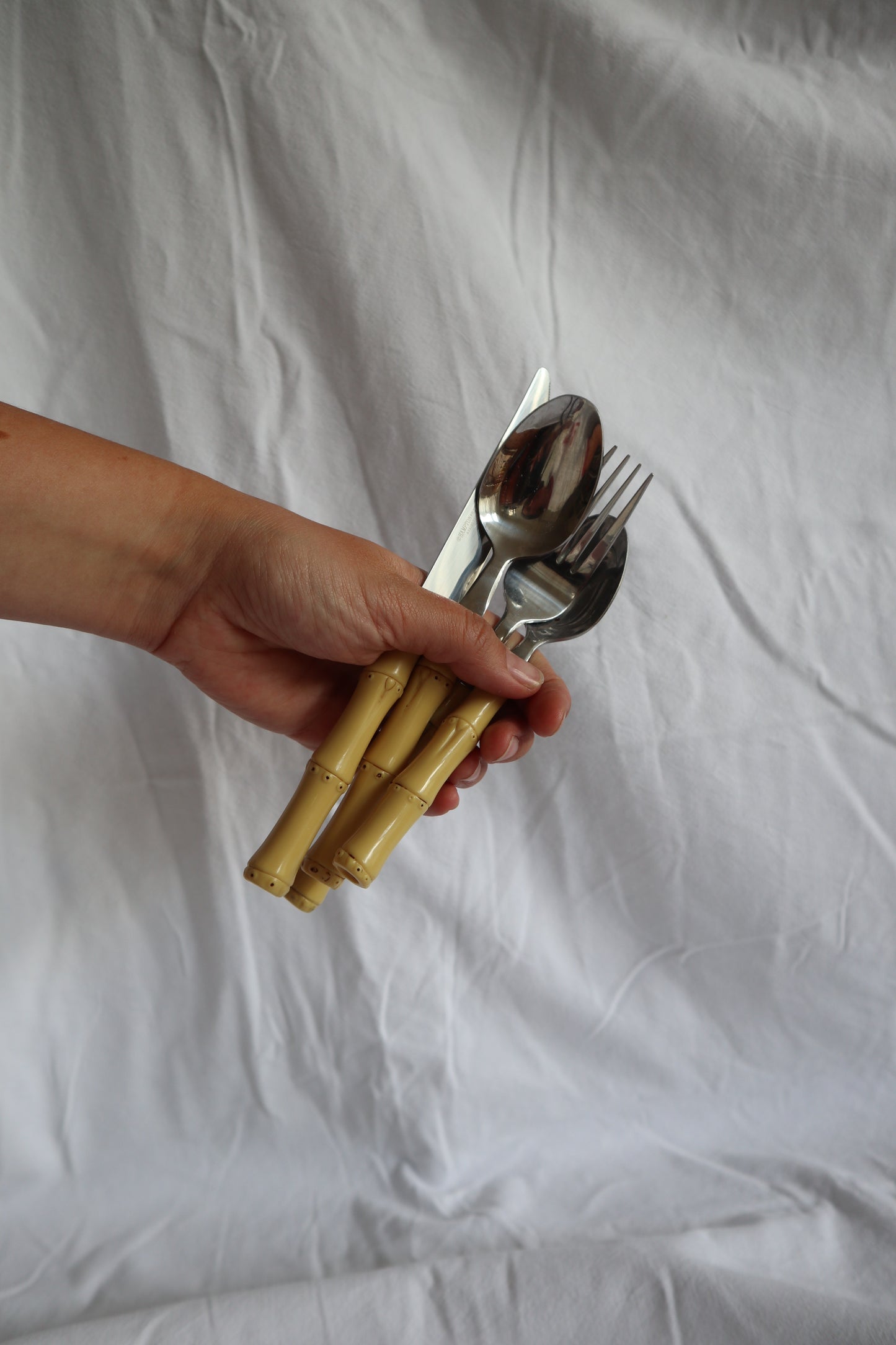 Faux-bamboo handle cutlery set