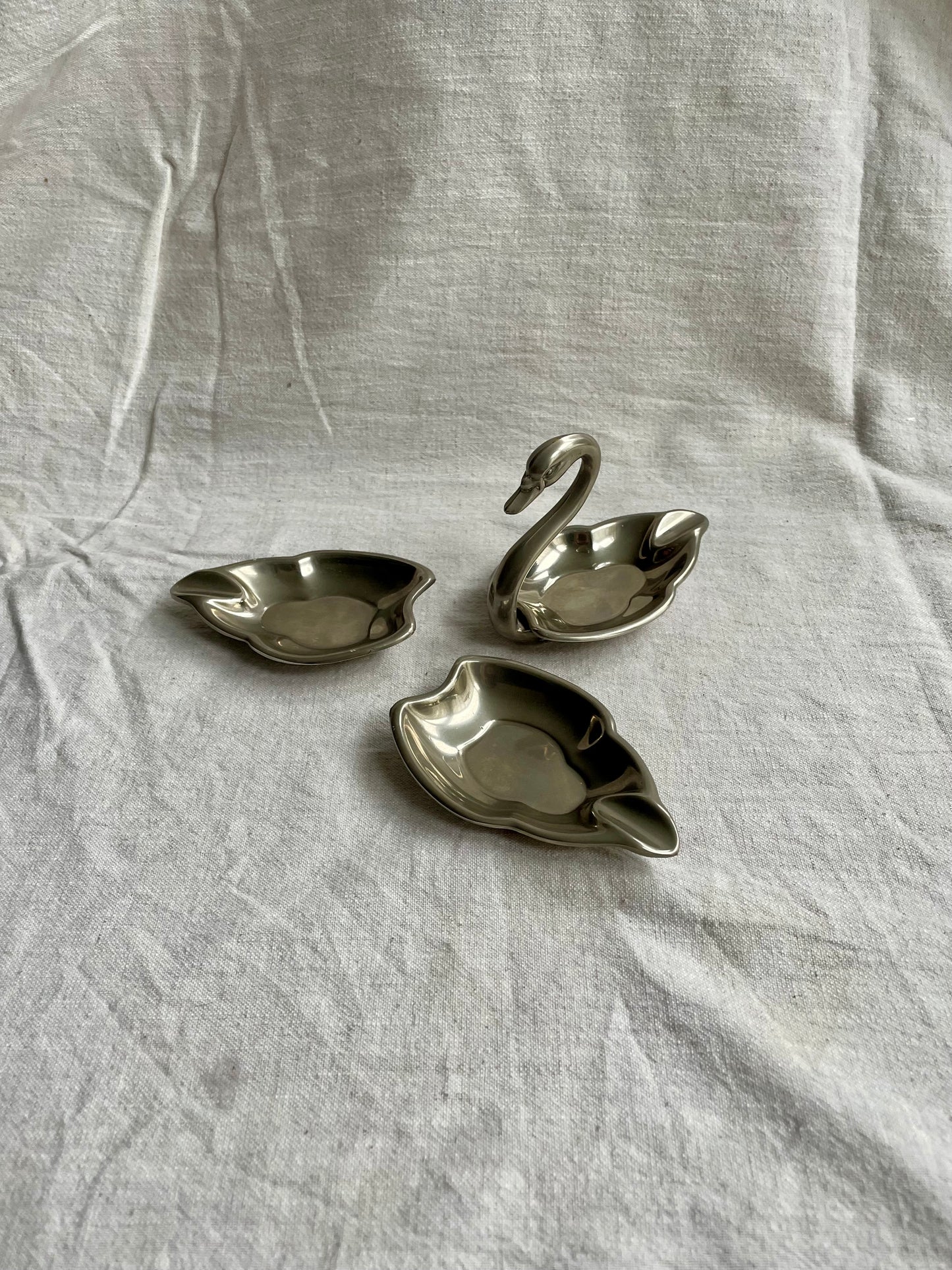 *SALE* Swan silver plated triple trinket dish