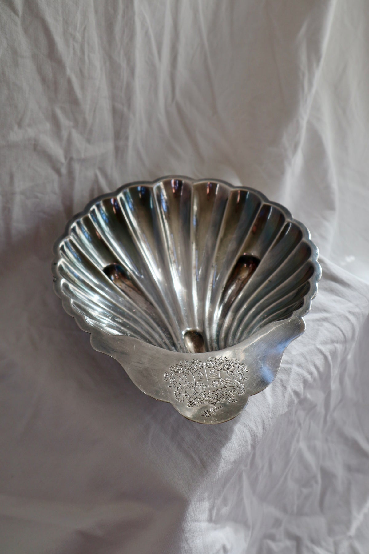 Silver plated shell bowl with engraved crest