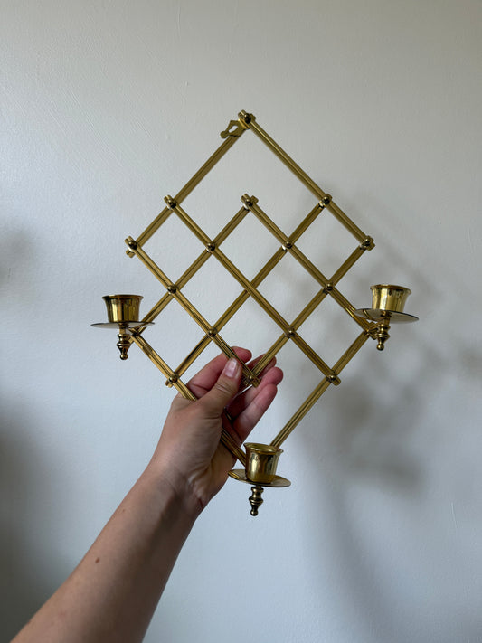 Accordion sconce