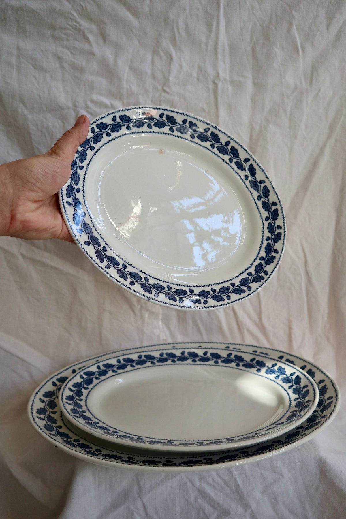 Set of three acorn design platters