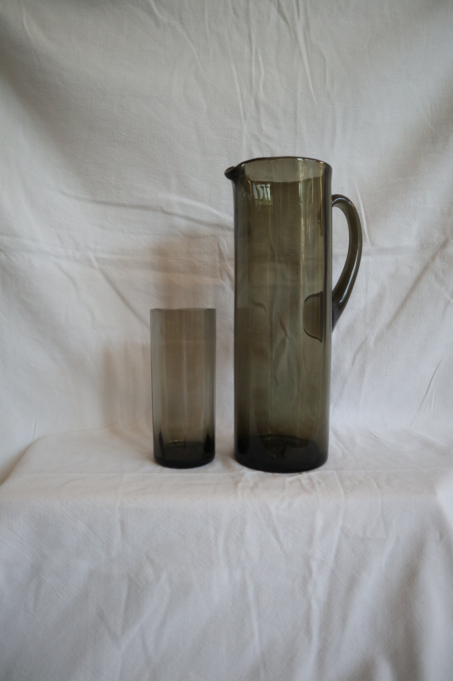 Smoked glass mid century jug and set of 5 hiball glasses